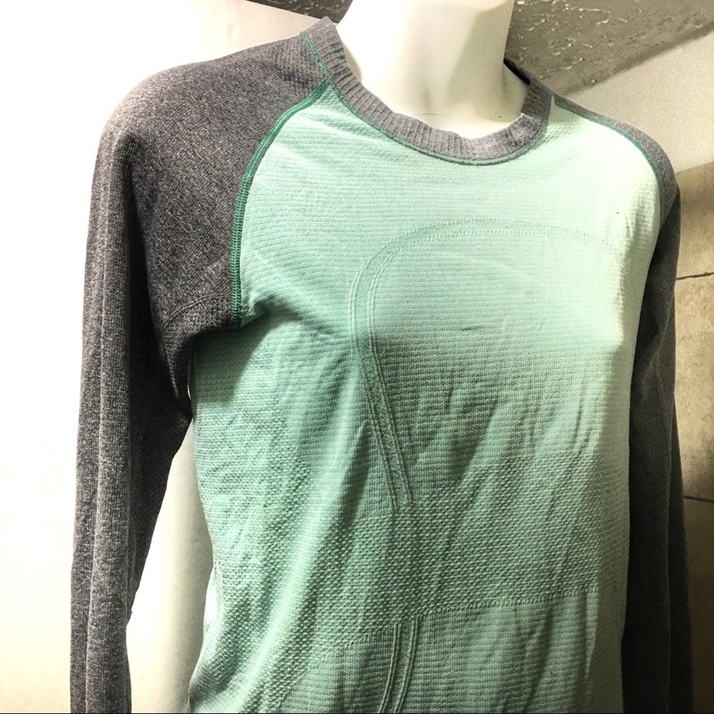 Lulumon Swifty raglan workout top